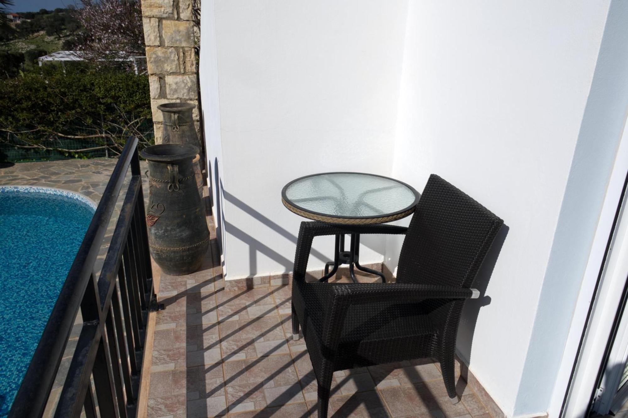 Gemuetliche Villa Mailin Priv. Pool Schoene Aussicht Skouloúfia Exteriör bild